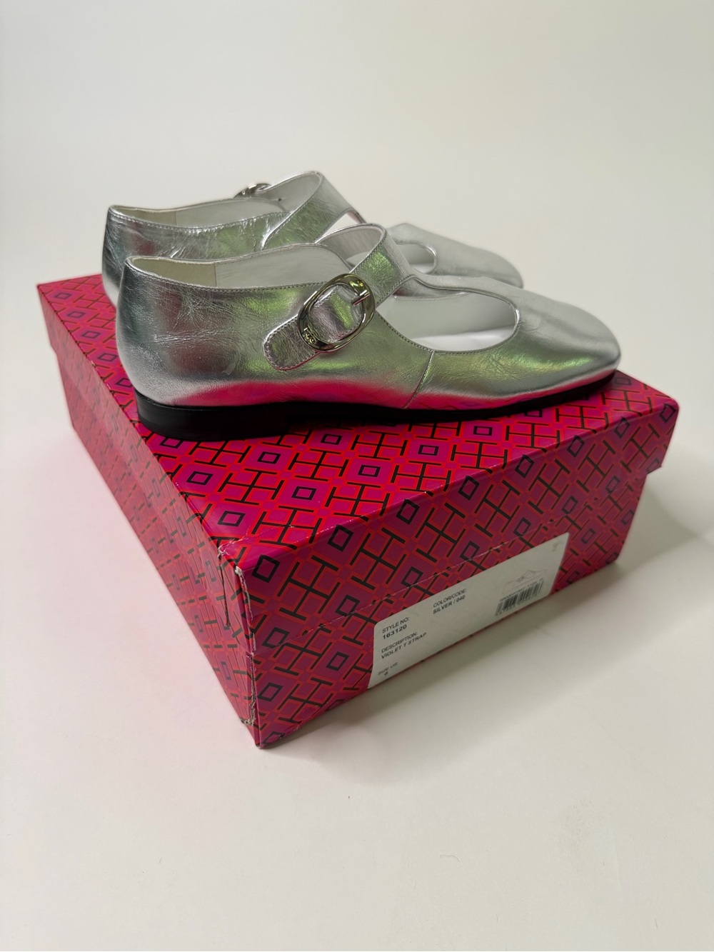 Tory Burch Violet T-Strap Mary Jane Silver Metallic Flats Size 8 - Picture 3 of 11